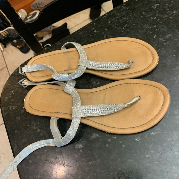 Assorted sandals - Picture 6 of 6